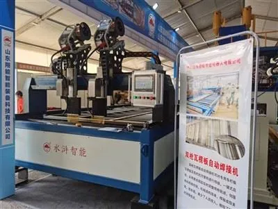 Statie de lucru robot de sudare automata