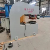 Masina de flansare a gurii de vizitare